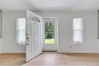 212 Foothill Drive, Woodstock, GA 30188 - Photo 5