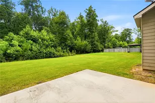 3132 Hawthorn Farm Blvd, Loganville, GA 30052 - Photo 47