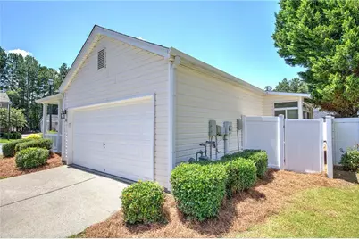 560 Windcroft Circle NW, Acworth, GA 30101 - Photo 5
