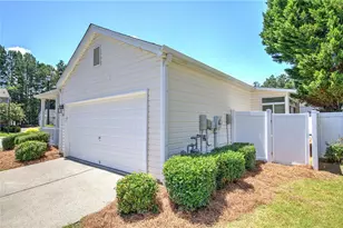560 Windcroft Cir NW, Acworth, GA 30101 - Photo 5