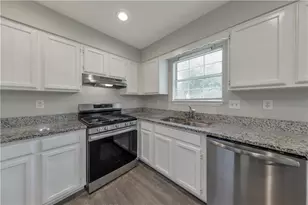 1008 Huntington Trce SE, Smyrna, GA 30082 - Photo 5