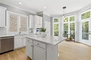2482 Manor Walk, Decatur, GA 30030 - Photo 17