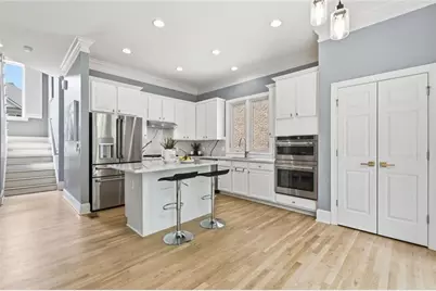 2482 Manor Walk, Decatur, GA 30030 - Photo 11