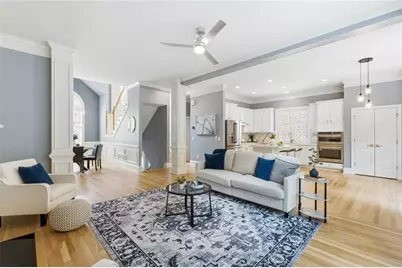 2482 Manor Walk, Decatur, GA 30030 - Photo 3