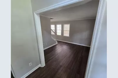 724 Jamie Way NE, Woodstock, GA 30188 - Photo 3