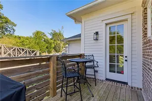 135 Emerson Ct, Roswell, GA 30075 - Photo 47