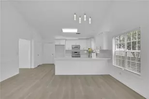 3353 Dunbar Ln, Suwanee, GA 30024 - Photo 11