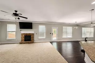 835 Lorrimont Ln, Fairburn, GA 30213 - Photo 9