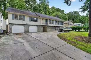 3009 Meadow Dr, Marietta, GA 30062 - Photo 3