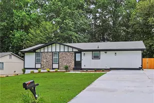 2535 Rhoanoke Dr, Duluth, GA 30096 - Photo 1