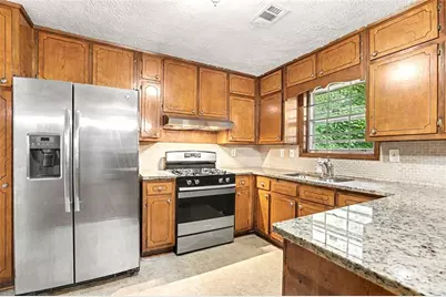 815 Dunleith Court, Stone Mountain, GA 30083 - Photo 15