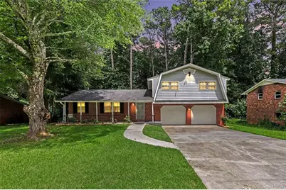 815 Dunleith Court, Stone Mountain, GA 30083 - Photo 3