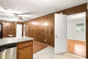 815 Dunleith Ct, Stone Mountain, GA 30083 - Photo 17
