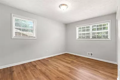 815 Dunleith Court, Stone Mountain, GA 30083 - Photo 21