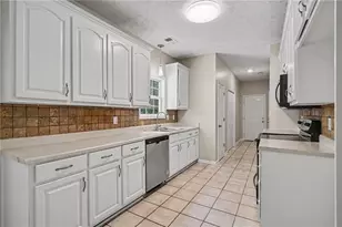 1279 Coan Dr, Locust Grove, GA 30248 - Photo 5
