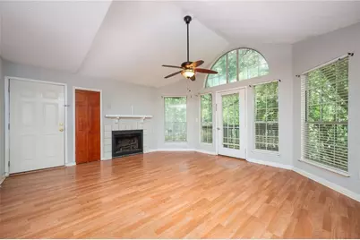 915 Wentworth Court, Alpharetta, GA 30022 - Photo 5