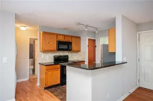 915 Wentworth Ct, Johns Creek, GA 30022 - Photo 11