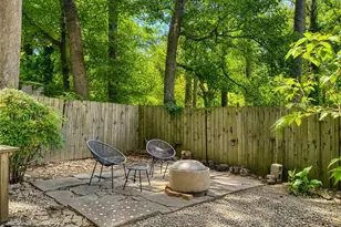 2494 Baker Rd NW, Atlanta, GA 30318 - Photo 11