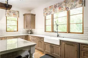 3118 W Roxboro Rd NE, Atlanta, GA 30324 - Photo 25