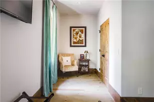 3118 W Roxboro Rd NE, Atlanta, GA 30324 - Photo 53