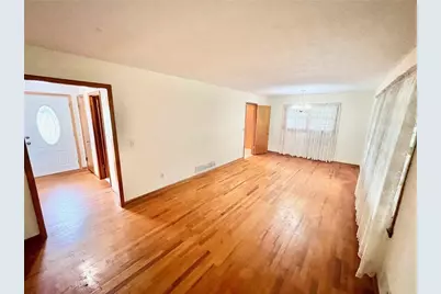 512 Donwood Lane SW, Marietta, GA 30060 - Photo 3