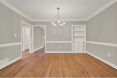 935 Lenox Hill Court NE, Atlanta, GA 30324 - Photo 9