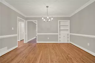 935 Lenox Hill Ct NE, Atlanta, GA 30324 - Photo 9