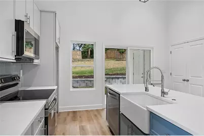 2050 Morehouse Drive NW, Atlanta, GA 30314 - Photo 13