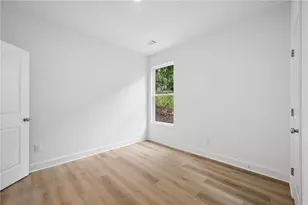 2050 Morehouse Dr NW, Atlanta, GA 30314 - Photo 15