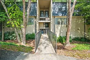 141 Amherst Pl NW, Atlanta, GA 30327 - Photo 3