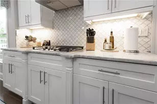 1807 Richmond Hill Dr, Lawrenceville, GA 30043 - Photo 9