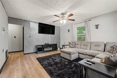 346 Henry Aaron Avenue SW, Atlanta, GA 30310 - Photo 7
