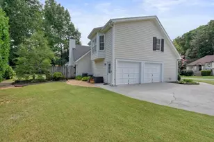 2564 Chestea Dr NE, Marietta, GA 30066 - Photo 45