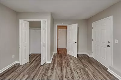 985 Crystal Water Drive, Lawrenceville, GA 30045 - Photo 13