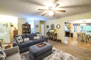 712 Honeysuckle Ln, Temple, GA 30179 - Photo 7