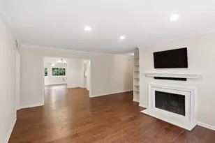 53 Chaumont Square NW, Atlanta, GA 30327 - Photo 7