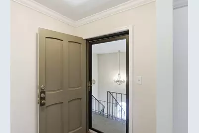 53 Chaumont Square NW, Atlanta, GA 30327 - Photo 3