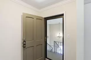 53 Chaumont Square NW, Atlanta, GA 30327 - Photo 3