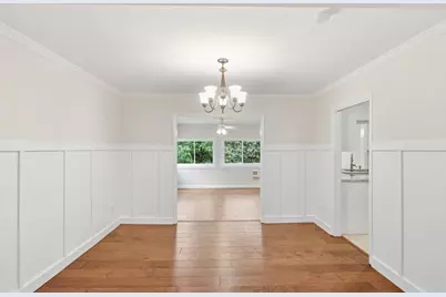 53 Chaumont Square NW, Atlanta, GA 30327 - Photo 9