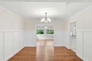 53 Chaumont Square NW, Atlanta, GA 30327 - Photo 9