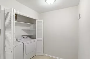 53 Chaumont Square NW, Atlanta, GA 30327 - Photo 23