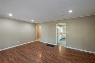 808 Meadow Pl, Marietta, GA 30062 - Photo 5