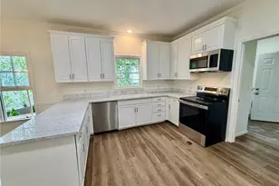 3607 Hampstead Ln NE, Roswell, GA 30075 - Photo 17