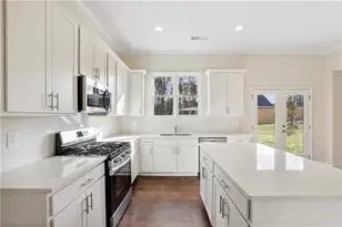 5907 Creek Indian Dr, Sugar Hill, GA 30518 - Photo 7