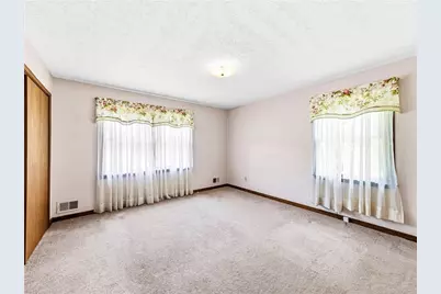 2405 Post Oak Tritt Road, Marietta, GA 30062 - Photo 25