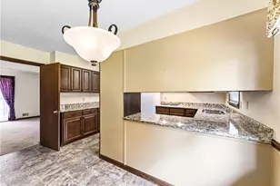 2405 Post Oak Tritt Rd, Marietta, GA 30062 - Photo 11