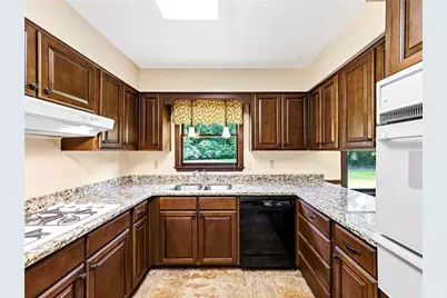2405 Post Oak Tritt Road, Marietta, GA 30062 - Photo 9