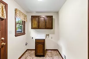 2405 Post Oak Tritt Rd, Marietta, GA 30062 - Photo 27