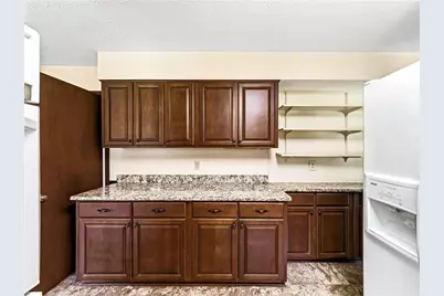 2405 Post Oak Tritt Road, Marietta, GA 30062 - Photo 13