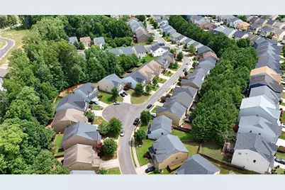 3923 Kingfisher Drive, Atlanta, GA 30349 - Photo 27